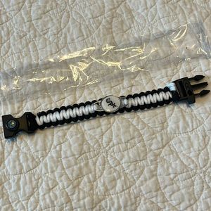 Chicago White SOX ⚾️ Braided Bracelet with Working Compass. New in package!